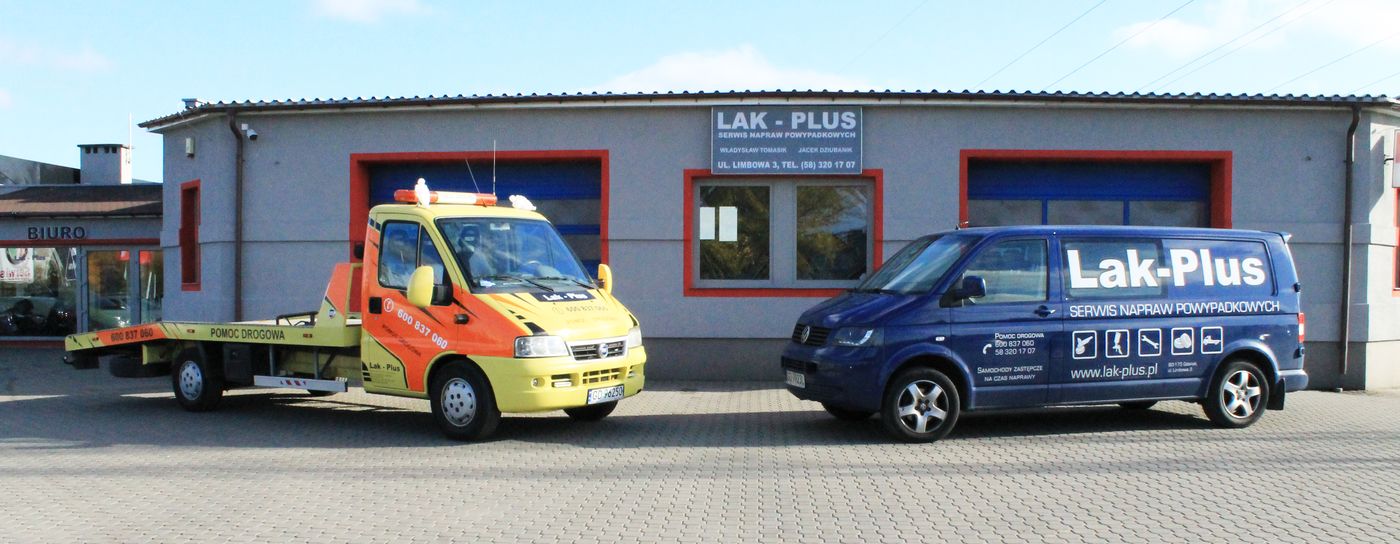 Budynek i biuro Lak-Plus w Gdańsku z lawetą i busem firmowym